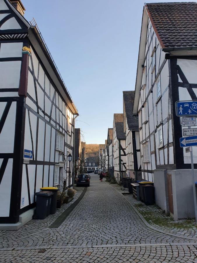 Ferienwohnung " Zum Flecker Haeuschen" In Der Altstadt Freudenberg ฟรอยเดนแบร์ก ภายนอก รูปภาพ